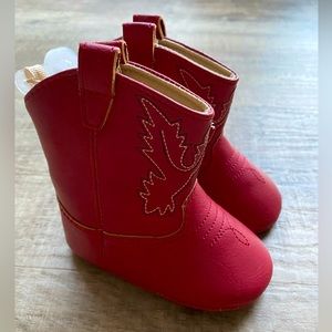 Baby deer baby western boot in Red. Size 2 (3-6 months)